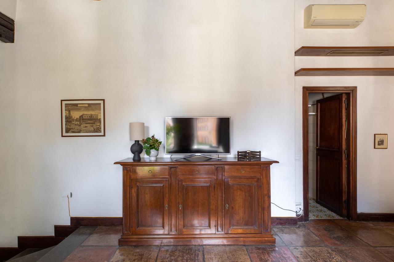 Iflat Lovely Flat In Navona Rome Exterior photo